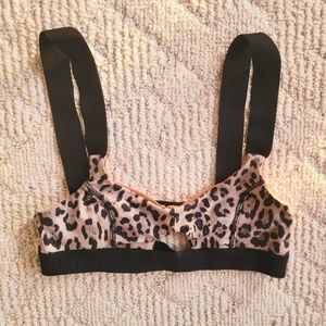 Womens Cheetah Bikini Top S